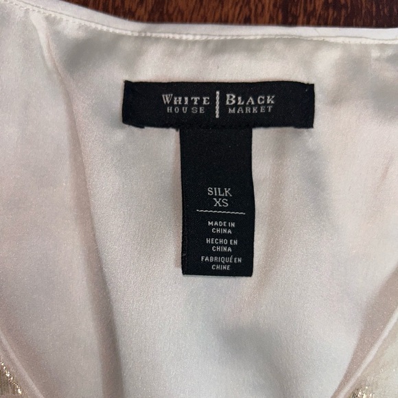 White House Black Market White Ivory Silk Sleeveless Blouse With Design XS - Picture 9 of 10